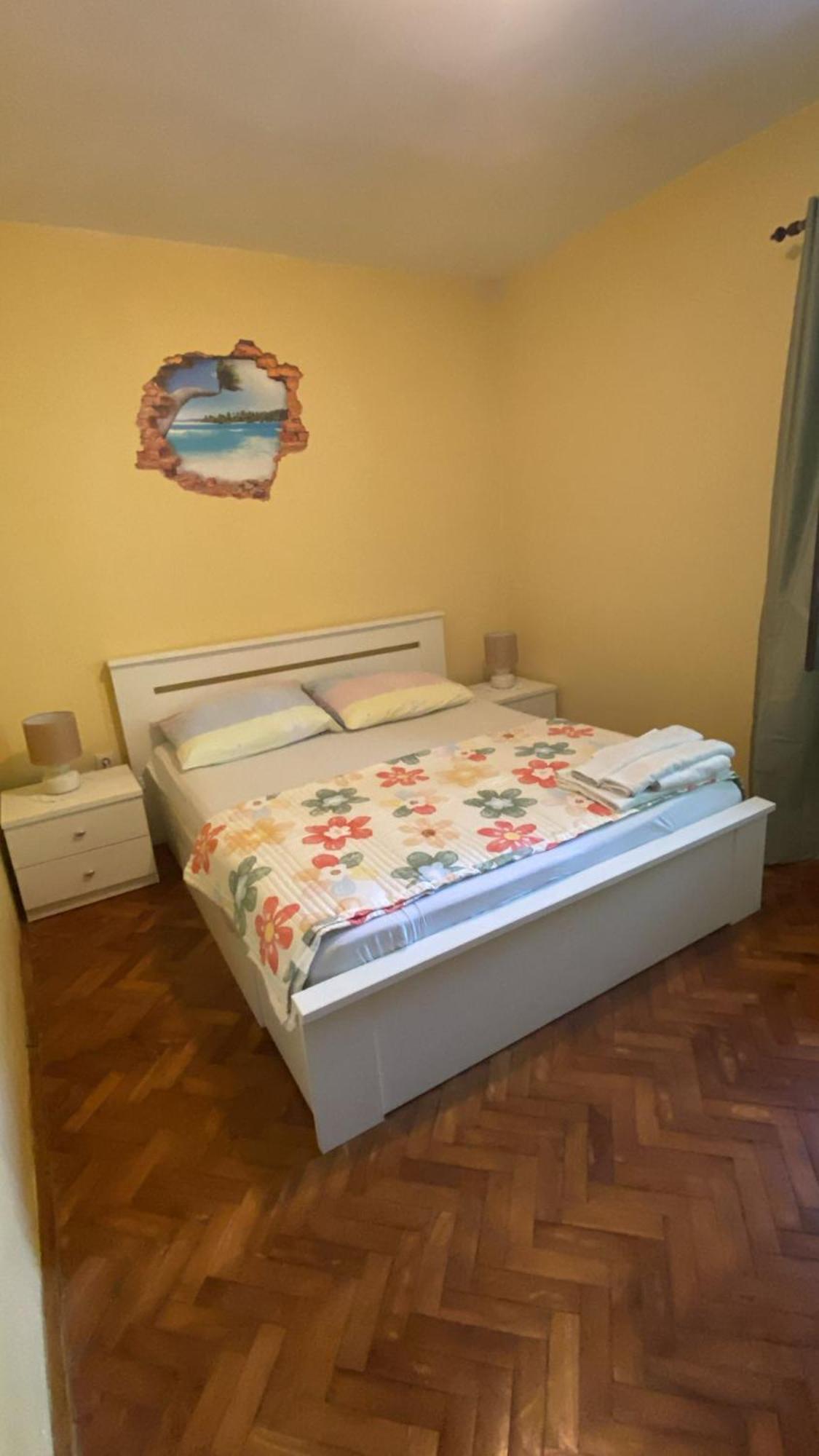 Apartmani Marija Povljana Exterior photo